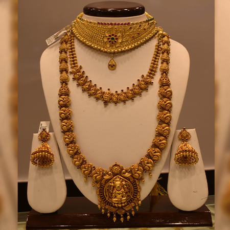 Golden Necklace with Earrings