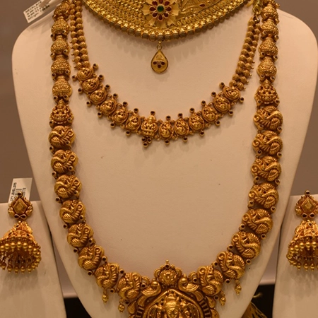 Golden Necklace with Earrings